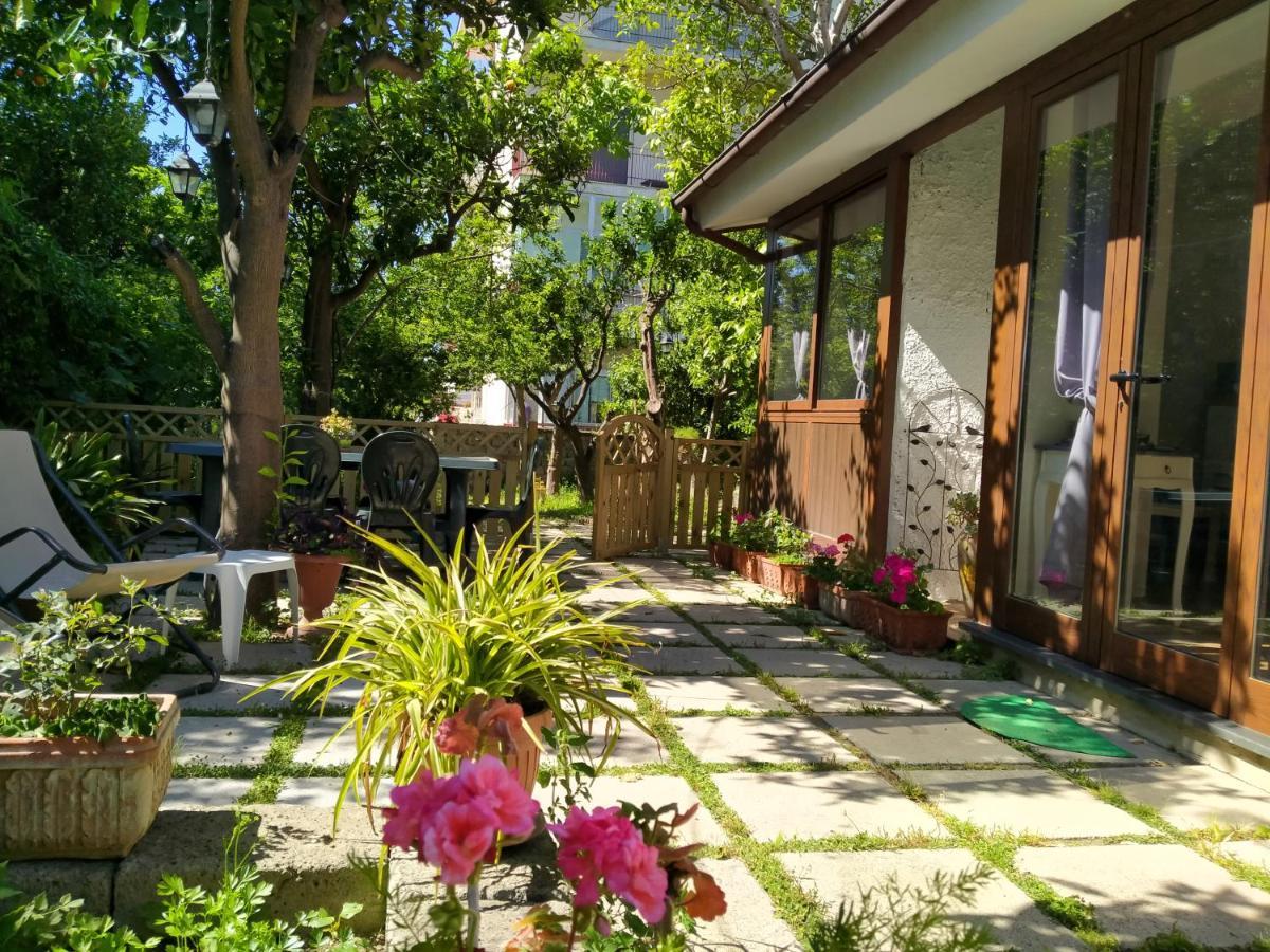 메타 Villino L'Aranceto Sorrentino B&B 외부 사진